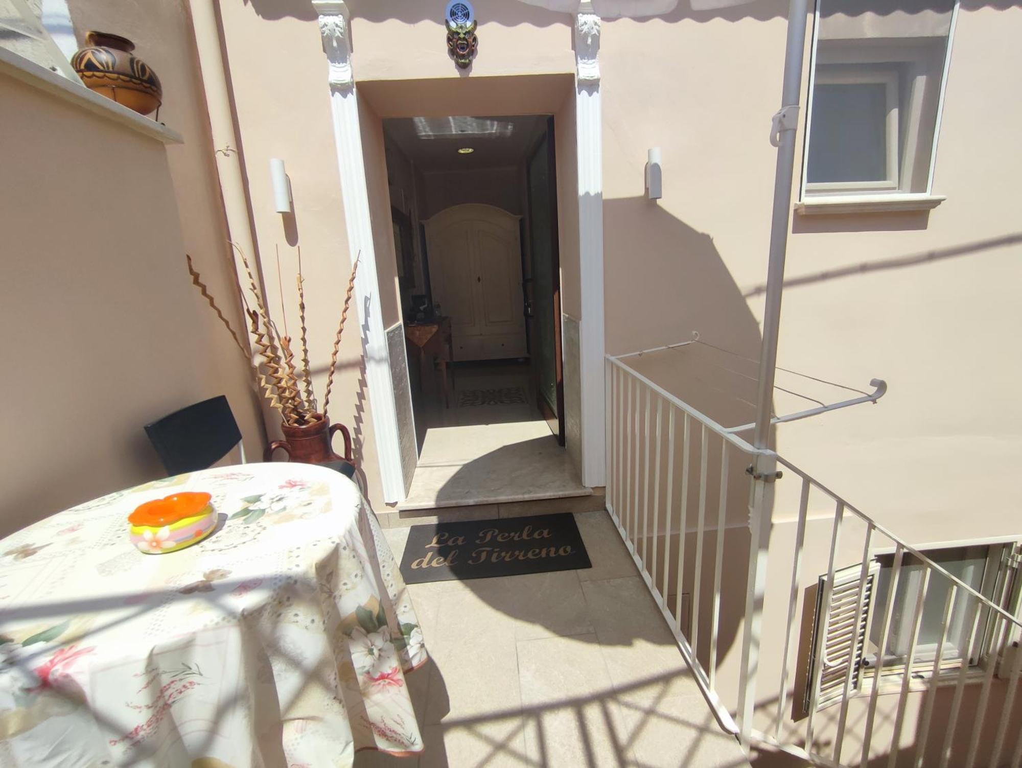 La Perla Del Tirreno Acomodação com café da manhã Tropea Exterior foto