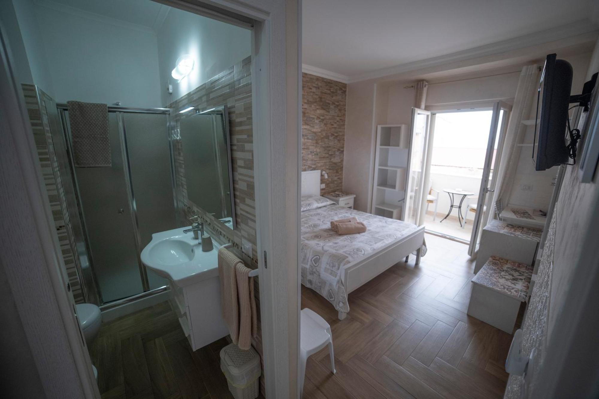 La Perla Del Tirreno Acomodação com café da manhã Tropea Exterior foto