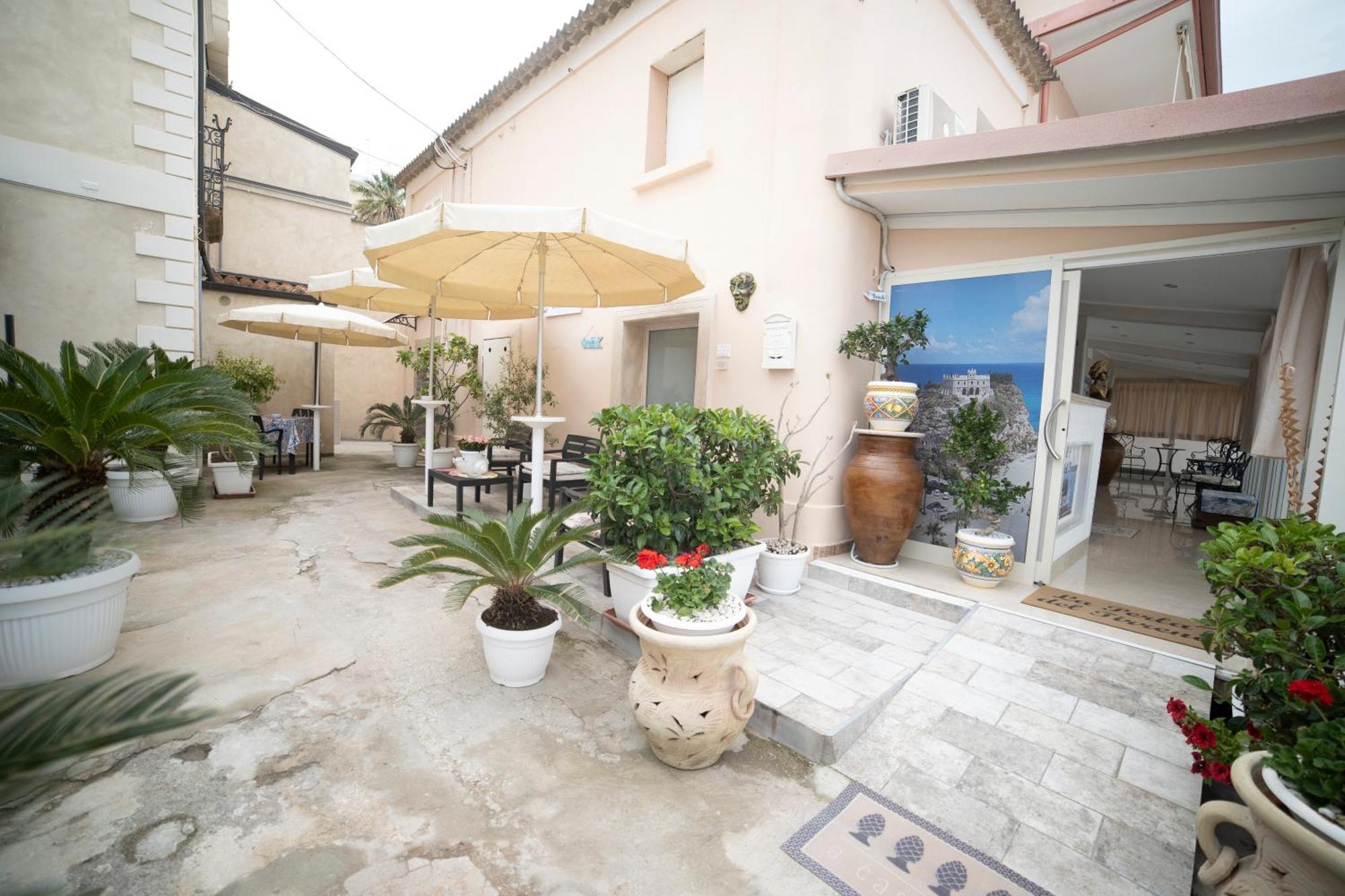 La Perla Del Tirreno Acomodação com café da manhã Tropea Exterior foto