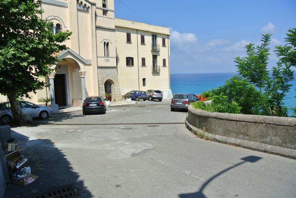 La Perla Del Tirreno Acomodação com café da manhã Tropea Exterior foto